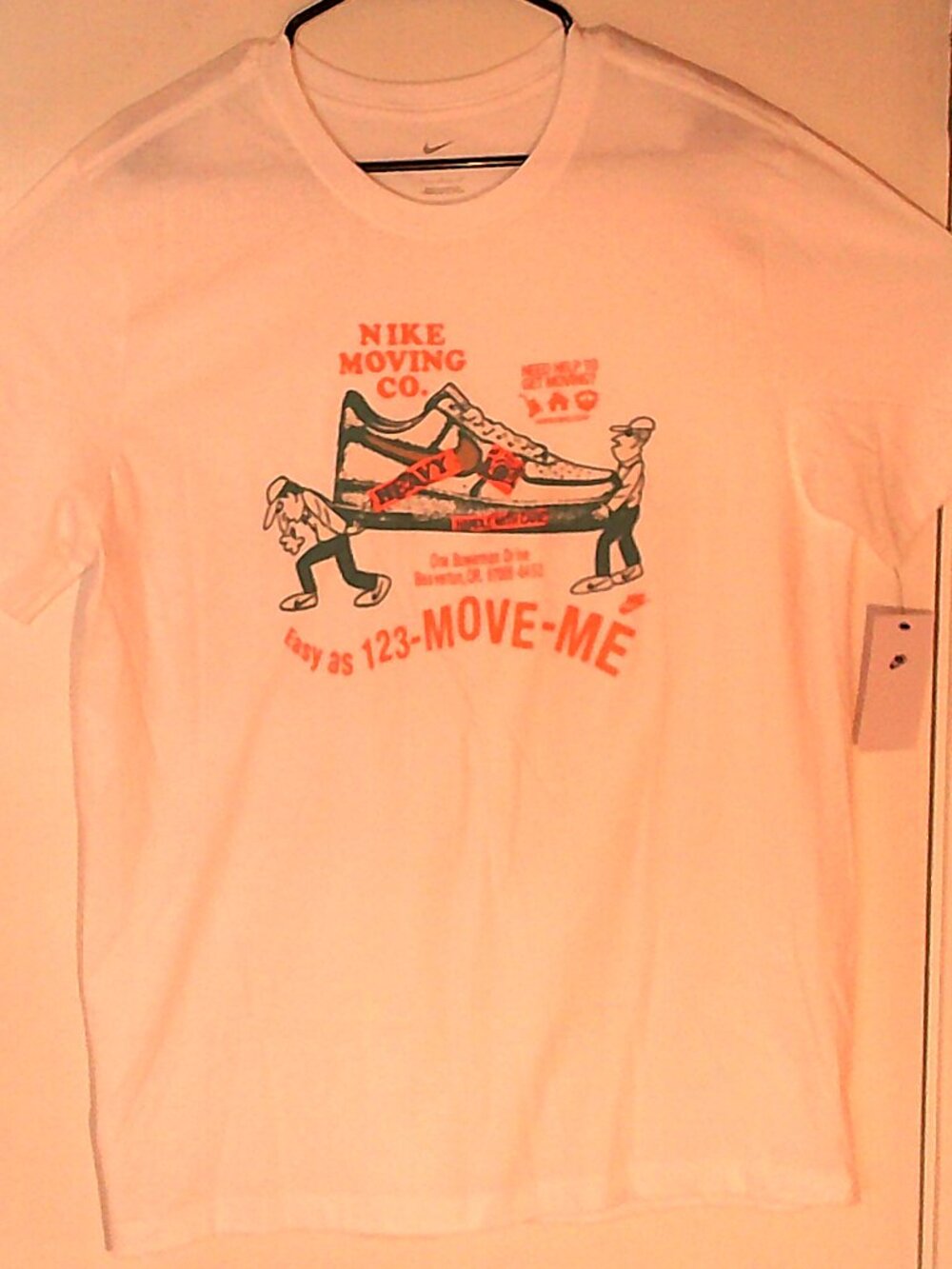 NEW NIKE SPORTSWEAR "Moving Co. Tee" MEN'S WHITE ORANGE T-SHIRT L IQ4042-100